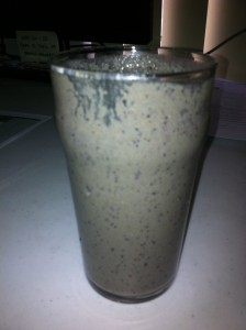 Easy-Diets-&-Meal-Plans-For-Fat-Loss-Travs-Smoothie